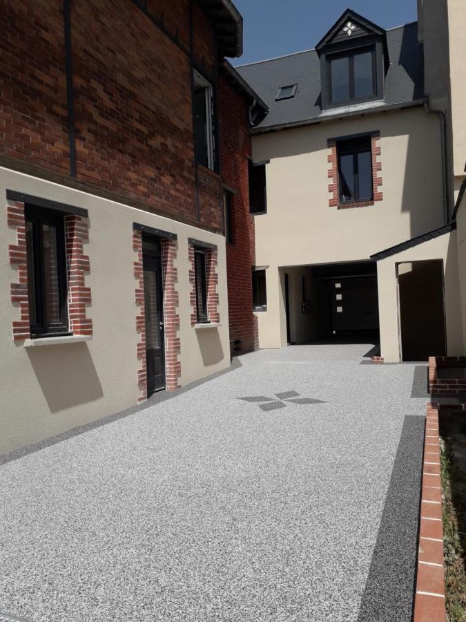 Montluçon Charmes En Ville Le Charme Atypique المظهر الخارجي الصورة
